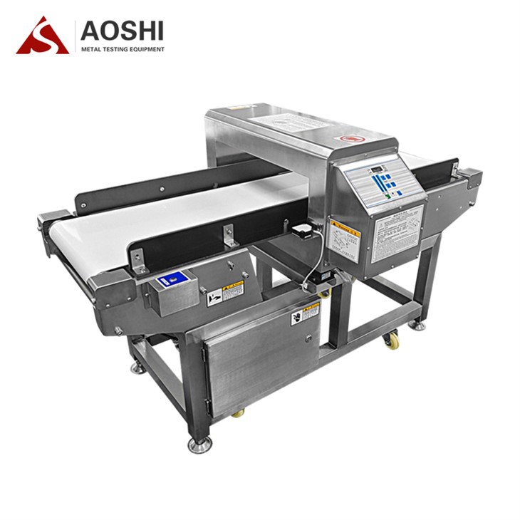 Detektor kovin v aluminijasti foliji